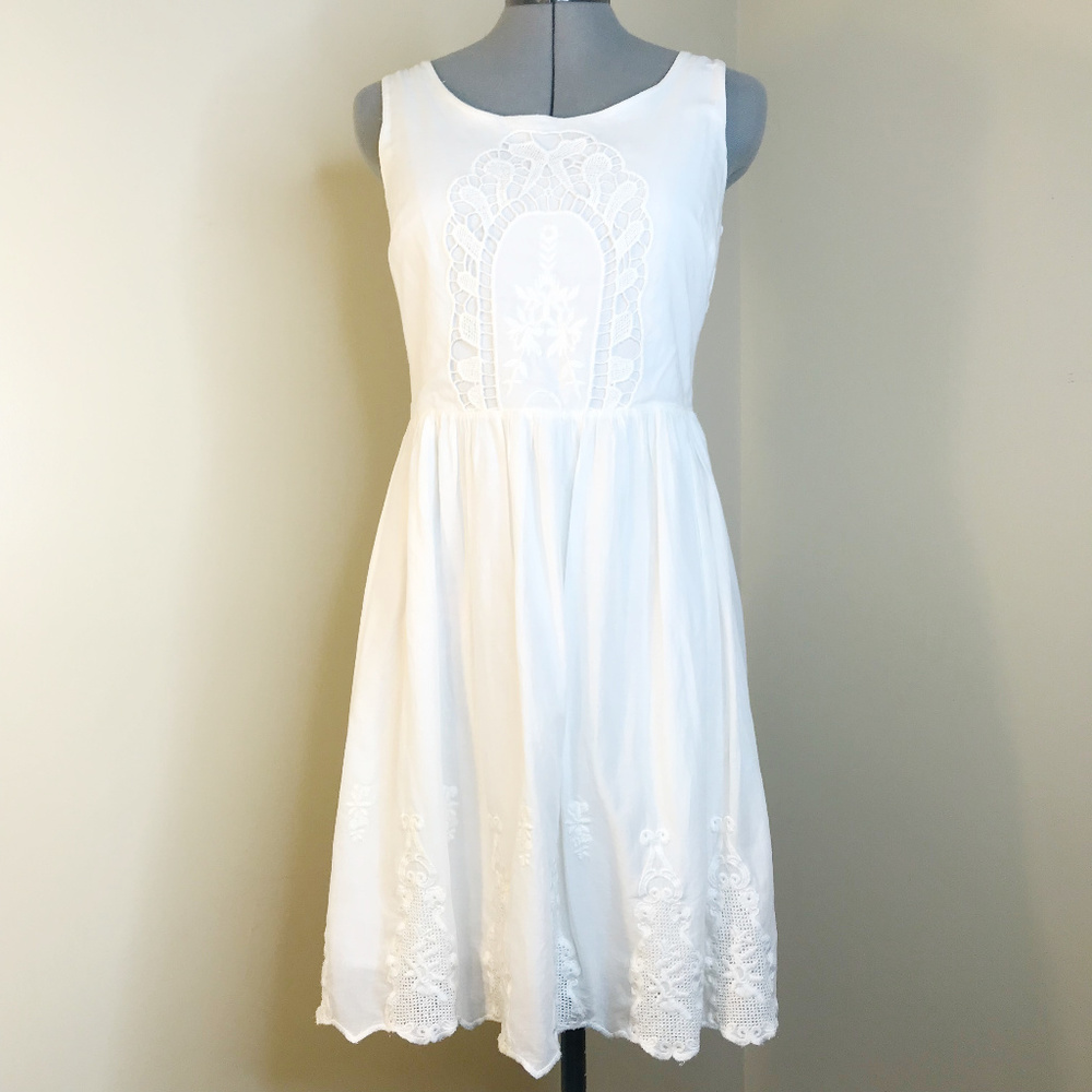 Old Navy White Summer Dress Size 2